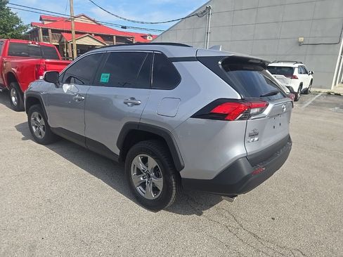 Used 2024 Toyota RAV4 XLE FWD image 4