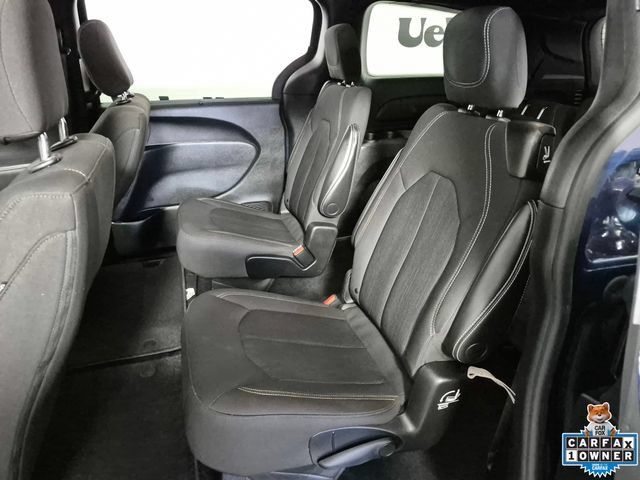 Used 2021 Chrysler Pacifica Touring w/ S Appearance Package FWD image 23