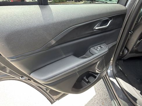 Used 2025 Jeep Grand Cherokee L Laredo AWD/4WD image 22