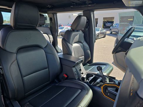 Used 2021 Ford Bronco Badlands image 10