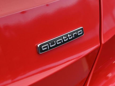 Used 2025 Audi Q3 2.0T Premium image 38