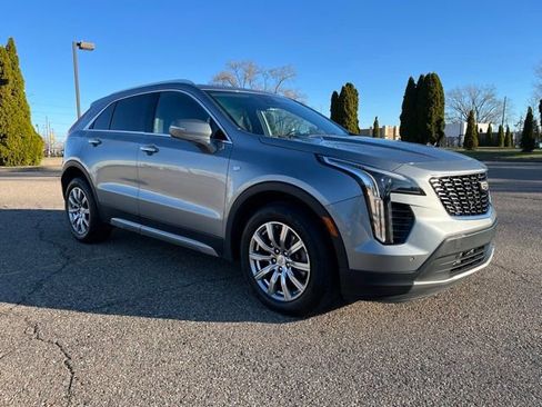 Used 2023 Cadillac XT4 Premium Luxury image 7