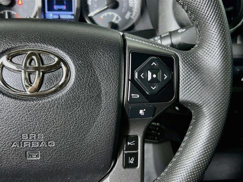 Used 2021 Toyota Tacoma TRD Sport RWD image 19