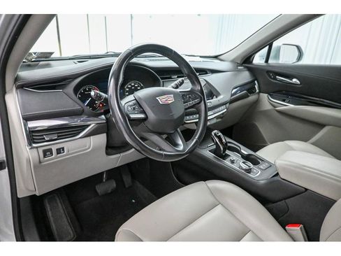 Used 2020 Cadillac XT4 Luxury image 29