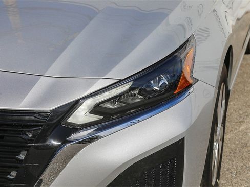 New 2025 Nissan Altima 2.5 S image 4