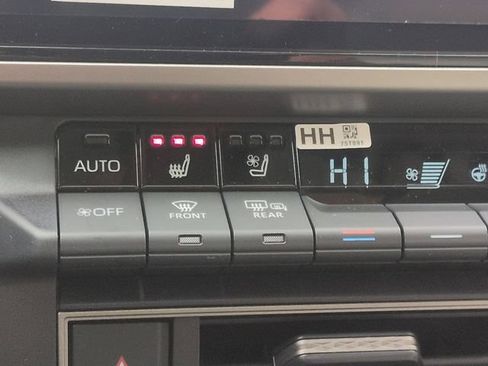 New 2026 Toyota Camry XLE AWD/4WD image 21