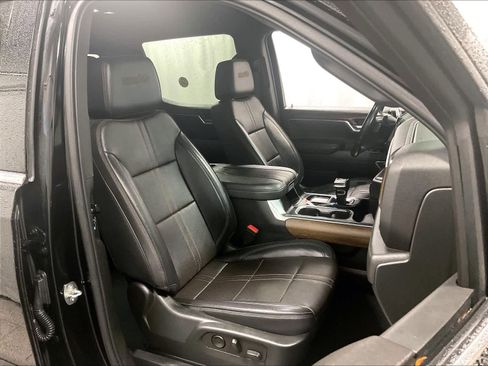 Used 2023 Chevrolet Silverado 1500 High Country w/ Technology Package image 11