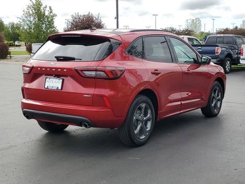 Certified 2023 Ford Escape ST-Line Select w/ Tech Pack #2 AWD/4WD image 3