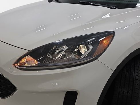 Used 2022 Ford Escape SE w/ Cold Weather Package image 30
