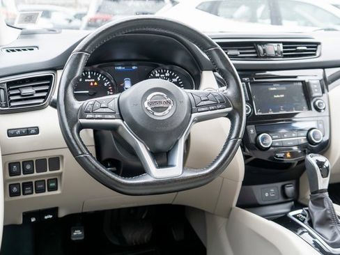 Used 2022 Nissan Rogue Sport SV image 14