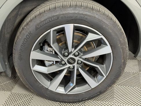 Certified 2023 Audi Q5 2.0T Premium Plus w/ Premium Plus Package AWD/4WD image 12