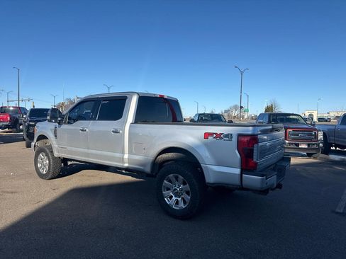 Used 2017 Ford F250 Platinum w/ Platinum Ultimate Package image 3
