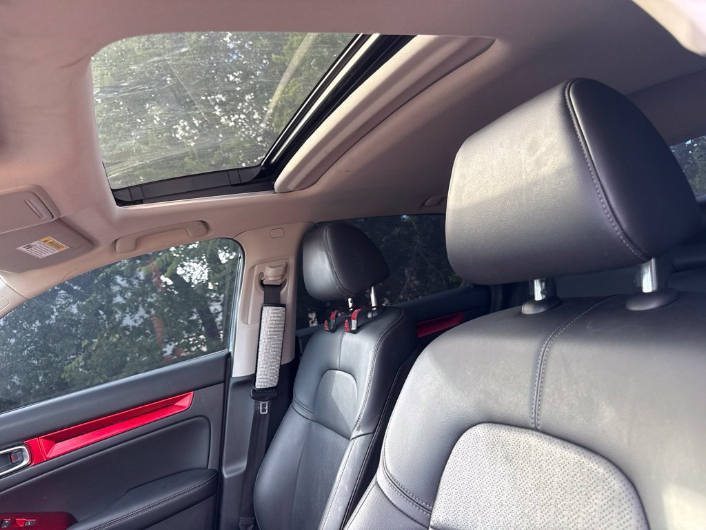 Used 2022 Honda Civic Touring image 14