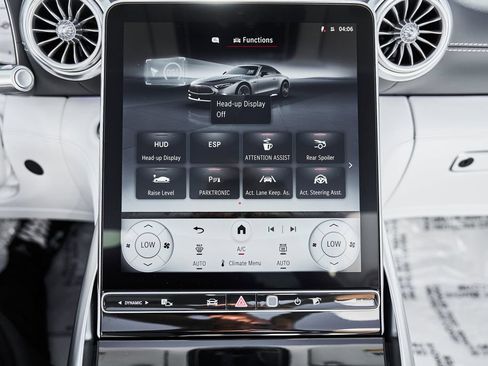 Used 2026 Mercedes-Benz Maybach SL 680 image 69