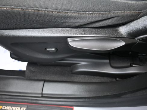 Used 2020 Chevrolet Trax LS FWD image 10