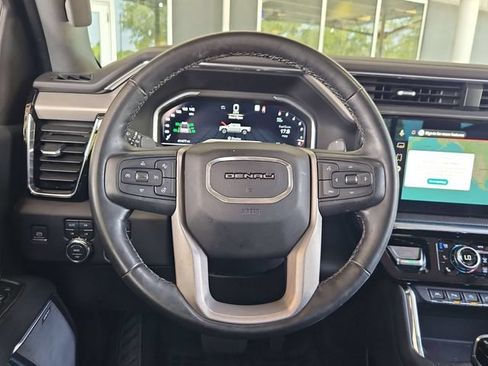 Used 2023 GMC Sierra 1500 Denali w/ Denali Reserve Package AWD/4WD image 12