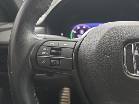 Used 2024 Honda Accord Sport image 18