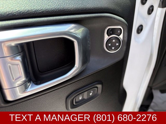 Used 2024 Jeep Wrangler Unlimited Rubicon 4xe AWD/4WD image 17