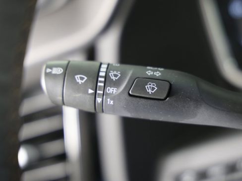 Used 2023 GMC Sierra 1500 AT4 w/ Technology Package image 28