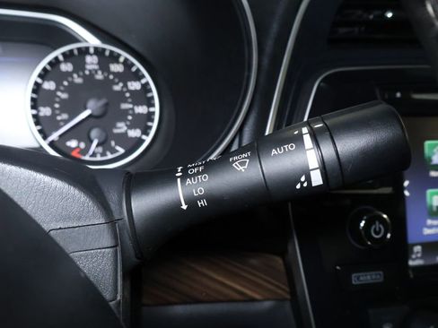 Used 2017 Nissan Maxima Platinum w/ Interior Lighting Package image 24