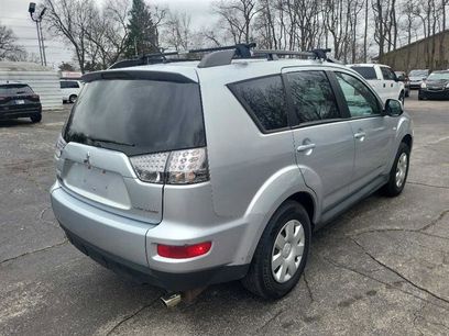 Used 2011 Mitsubishi Outlander ES