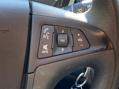 Used 2017 Chevrolet Equinox LS image 19