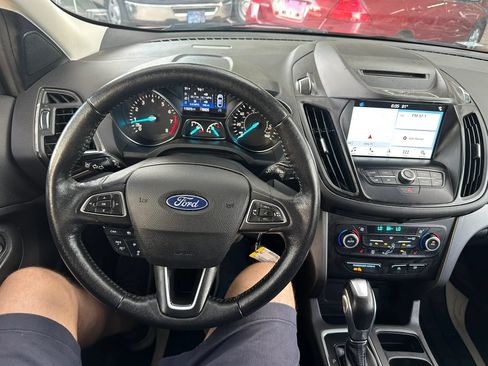 Used 2018 Ford Escape SEL w/ Ford Safe & Smart Package AWD/4WD image 11