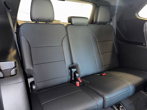 New 2026 Buick Enclave Preferred w/ Power Package FWD image 38