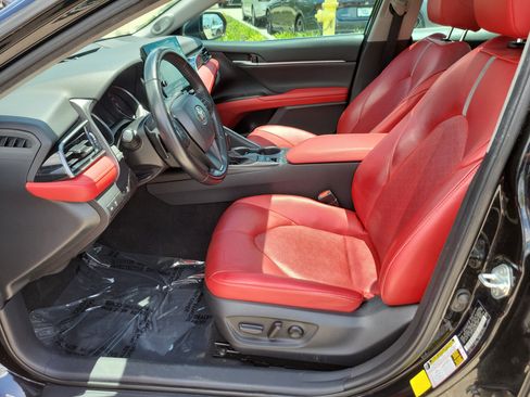 Used 2021 Toyota Camry XSE FWD image 21