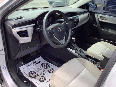 Used 2016 Toyota Corolla LE FWD image 24