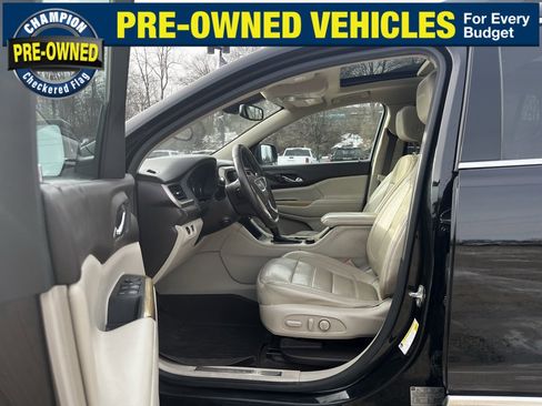 Used 2017 GMC Acadia Denali w/ Technology Package image 23