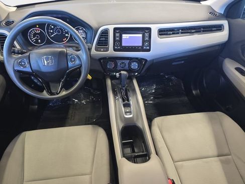 Used 2019 Honda HR-V LX image 10