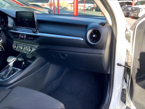 Used 2024 Kia Forte LXS FWD image 19