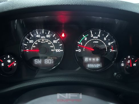 Used 2016 Jeep Wrangler Unlimited Sahara AWD/4WD image 31