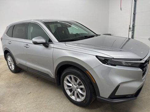 Certified 2023 Honda CR-V EX image 3