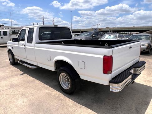 Used 1993 Ford F150 XL image 4