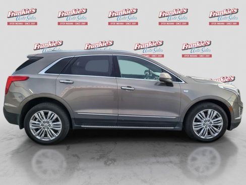 Used 2017 Cadillac XT5 Premium Luxury w/ Driver Assist Package AWD/4WD image 6