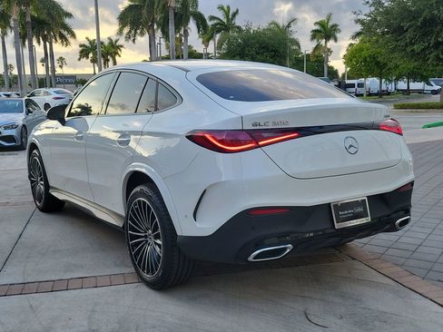 Used 2024 Mercedes-Benz GLC 300 4MATIC image 4