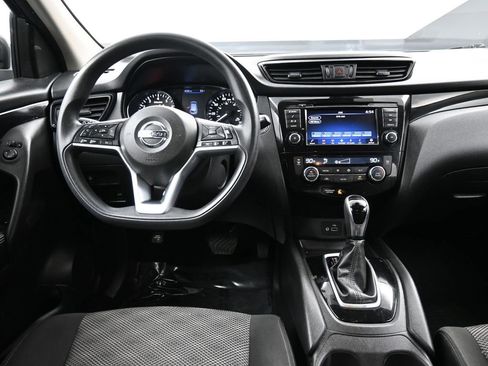 Used 2019 Nissan Rogue Sport SV image 19