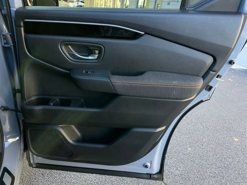 Certified 2025 Honda Pilot Sport image 33