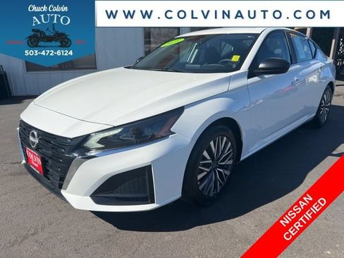 Certified 2025 Nissan Altima 2.5 SV FWD image 4