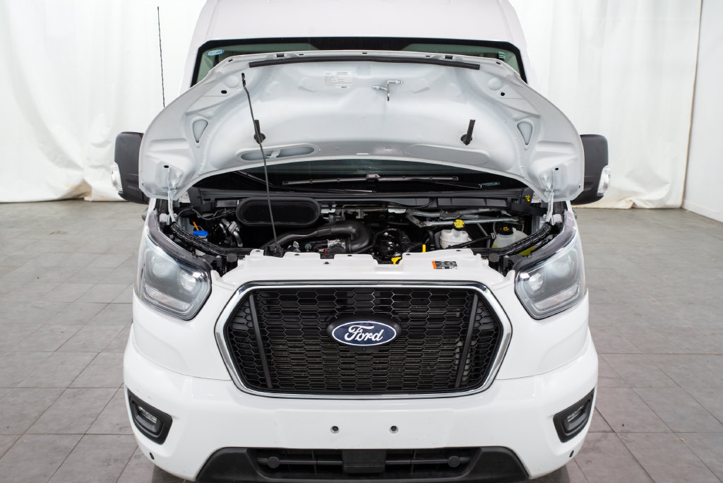 Used 2026 Ford Transit 350 XLT RWD image 3