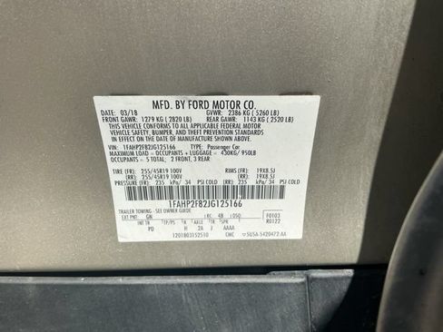 Used 2018 Ford Taurus Limited FWD image 28