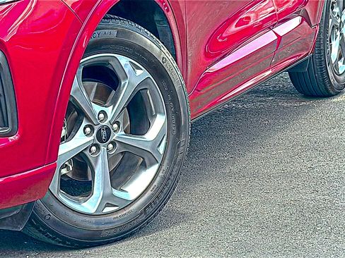Used 2023 Ford Escape ST-Line w/ Tech Pack #1 FWD image 3