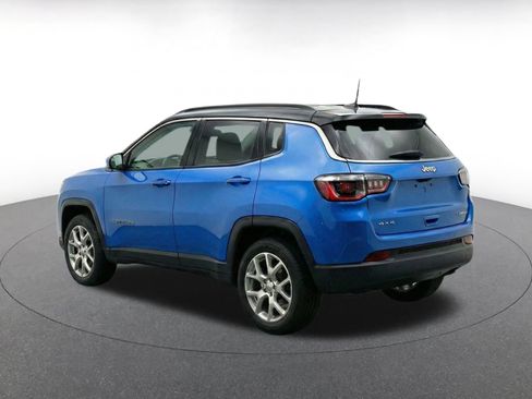Used 2025 Jeep Compass Limited AWD/4WD image 14