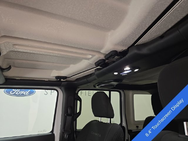 Used 2019 Jeep Wrangler Unlimited Sahara AWD/4WD image 21