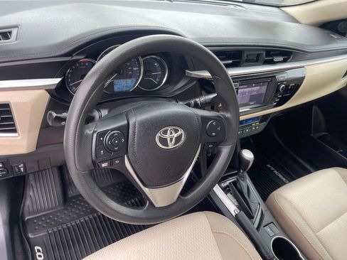 Used 2015 Toyota Corolla LE FWD image 14