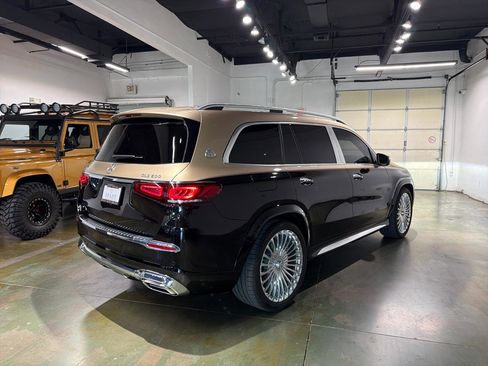 Used 2023 Mercedes-Benz Maybach GLS 600 4MATIC image 7