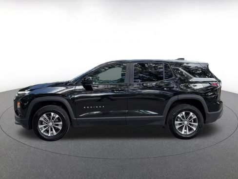 Used 2025 Chevrolet Equinox LT FWD image 9