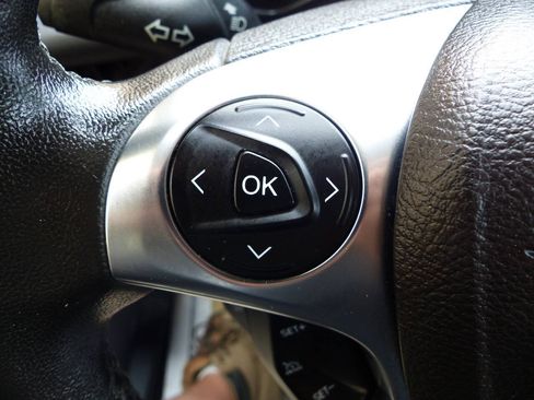 Used 2016 Ford Transit Connect XLT FWD image 38